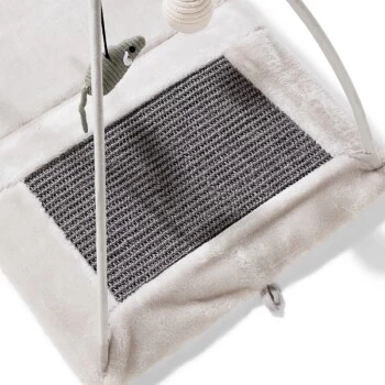 Trixie Kratzmatte Mit Spielzeugen Mobile Grau 4 Trixie Kratzmatte Mit Spielzeugen Mobile Grau – Bild 4